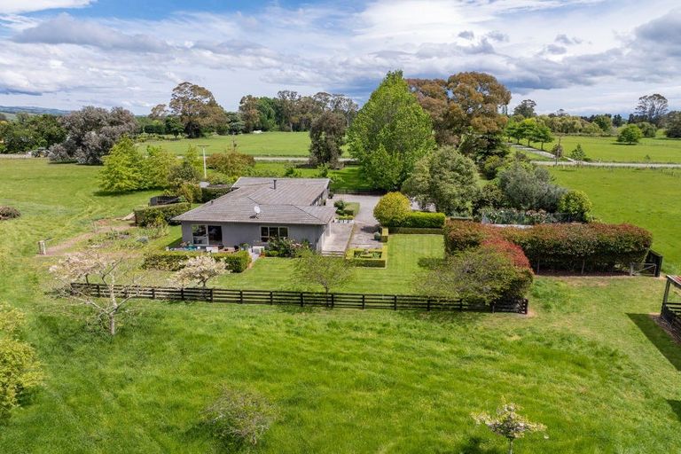 Photo of property in 341 Manaia Road, Homebush, Masterton, 5885