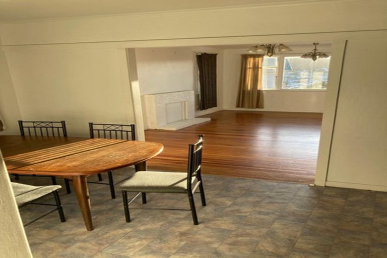 Photo of property in 130 Constable Street, Newtown, Wellington, 6021