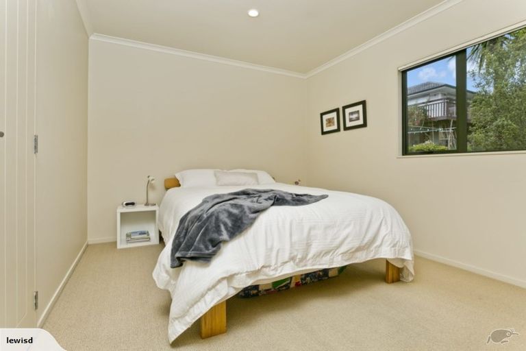 Photo of property in 1/40 Tui Glen Road, Birkenhead, Auckland, 0626