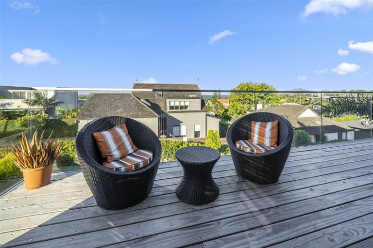 Photo of property in 1/5 Brown Street, Hauraki, Auckland, 0622