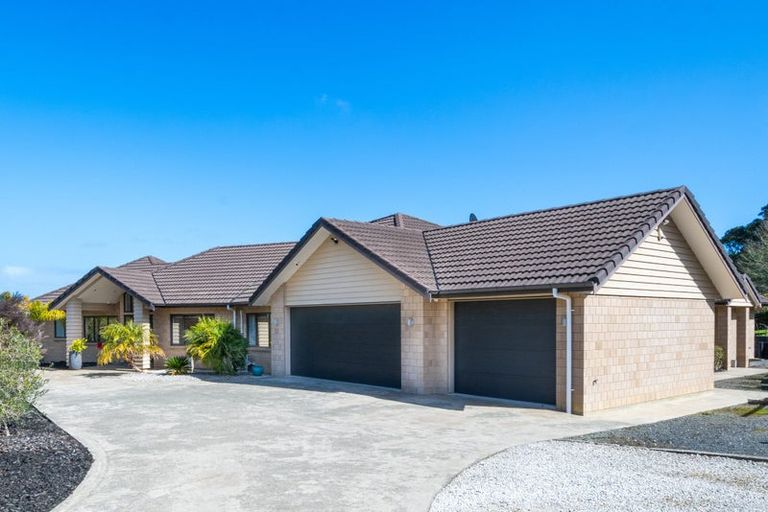 Photo of property in 58e Mcentee Road, Waitakere, Auckland, 0816