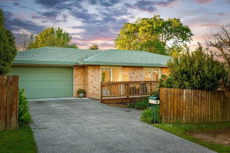 Photo of property in 34 Taioma Crescent, Te Atatu Peninsula, Auckland, 0610
