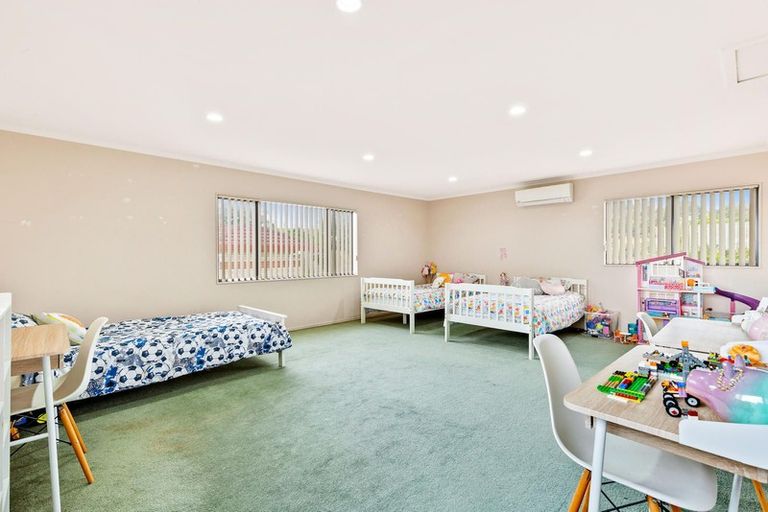 Photo of property in 17 Carnelian Court, Westgate, Auckland, 0614