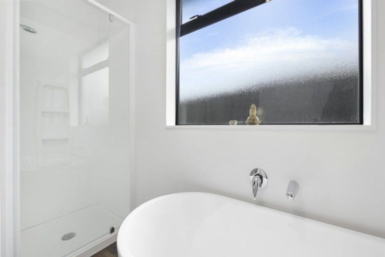 Photo of property in 11 Pajet Street, Marshland, Christchurch, 8083