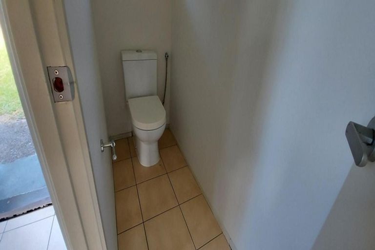 Photo of property in 23 Mawney Road, Henderson, Auckland, 0610