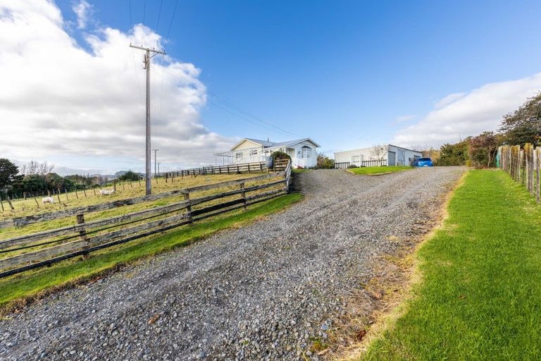 Photo of property in 16 Mimi Road, Mimi, Urenui, 4377