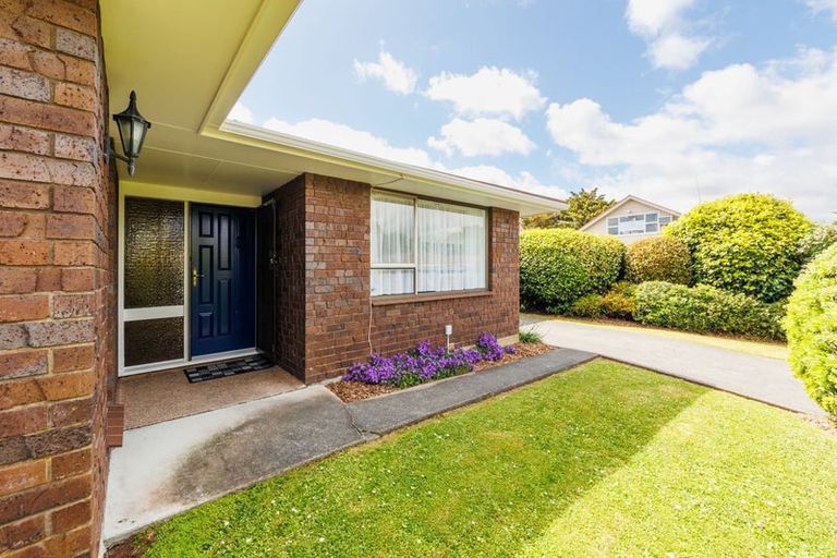 Photo of property in 9 Huhana Court, Hokowhitu, Palmerston North, 4410