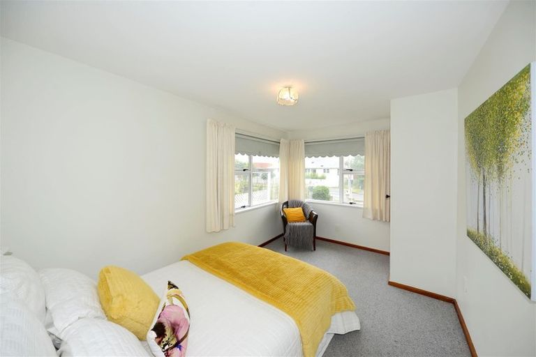 Photo of property in 20 Rowcliffe Crescent, Avonside, Christchurch, 8061