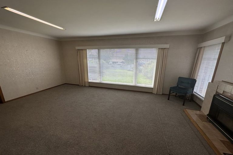 Photo of property in 88 Seymour Road, Sunnyvale, Auckland, 0612