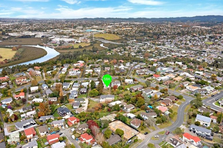 Photo of property in 58a Colwill Road, Massey, Auckland, 0614