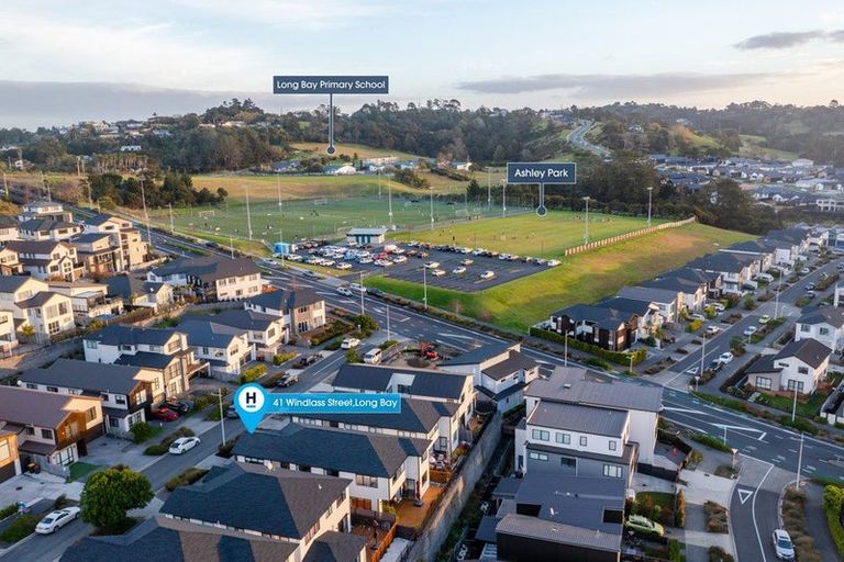 Photo of property in 41 Windlass Street, Long Bay, Auckland, 0630