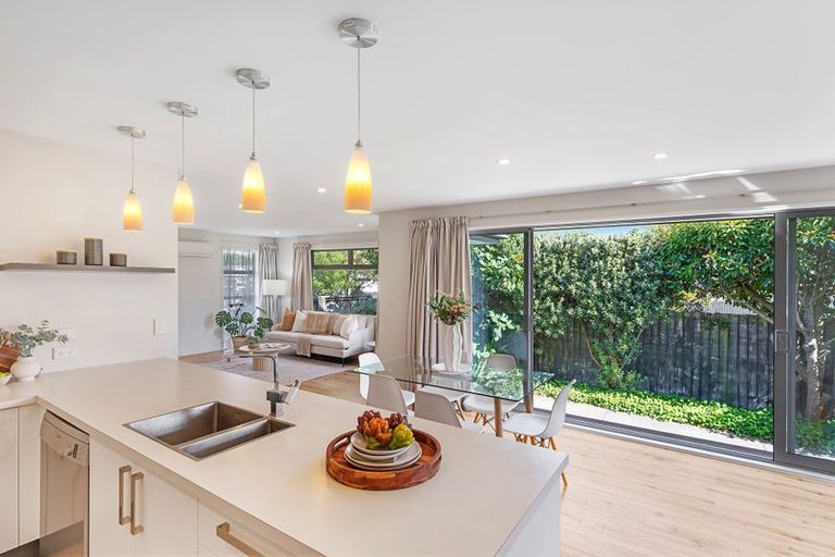 Photo of property in 14 Caithness Street, New Brighton, Christchurch, 8083