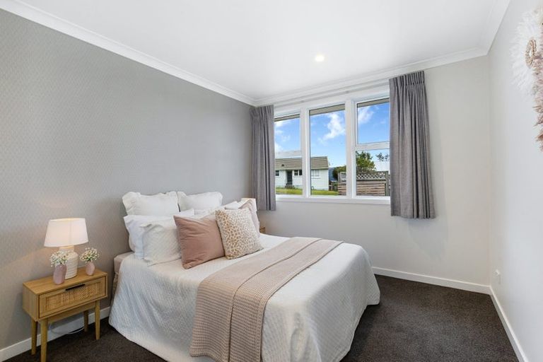 Photo of property in 5 Kaituna Street, Waitangirua, Porirua, 5024