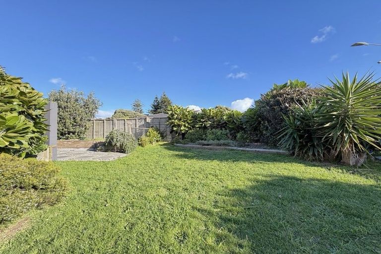 Photo of property in 16 Tireti Road, Titahi Bay, Porirua, 5022
