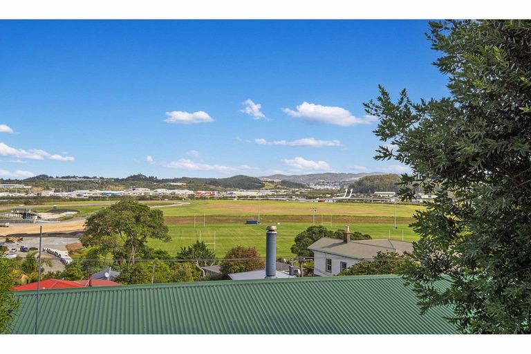 Photo of property in 25 Tanekaha Drive, Parahaki, Whangarei, 0112