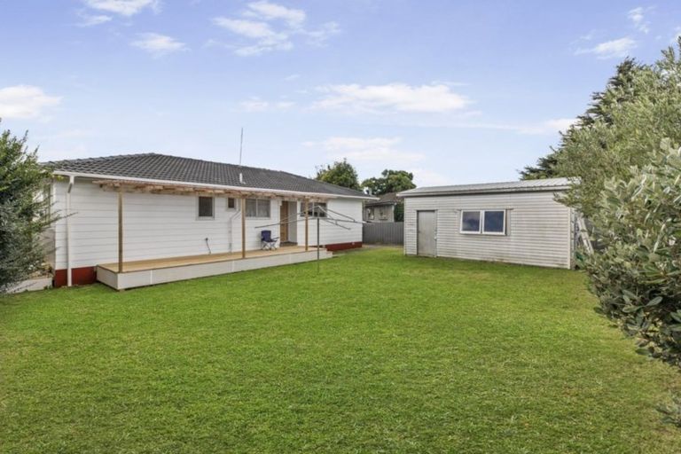 Photo of property in 13 Fairlight Place, Manurewa, Auckland, 2102