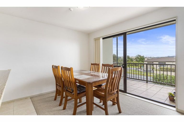 Photo of property in 25/124 Stancombe Road, Flat Bush, Auckland, 2016