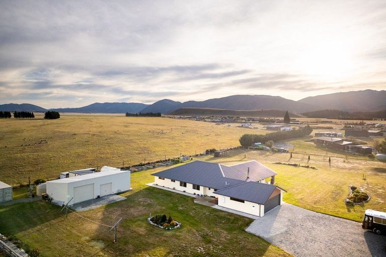 Photo of property in 271 Glen Lyon Road, Twizel, 7901