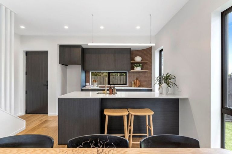 Photo of property in 99c Hillcrest Avenue, Hillcrest, Auckland, 0627