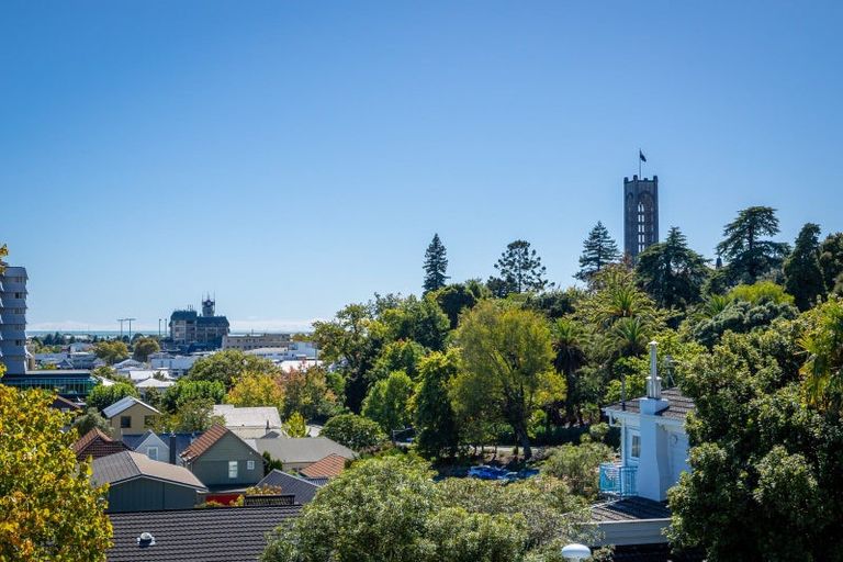 Photo of property in 22 Examiner Street, Nelson, 7010