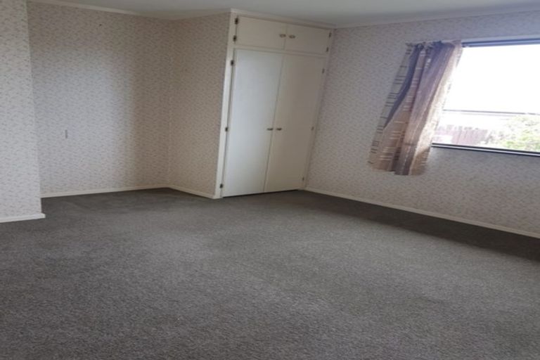 Photo of property in 20 Rice Crescent, Newlands, Wellington, 6037