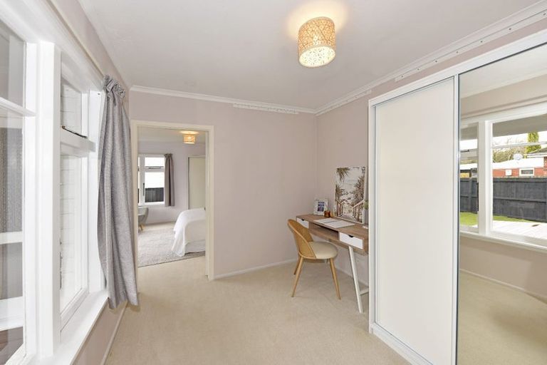 Photo of property in 30 Wayside Avenue, Burnside, Christchurch, 8053