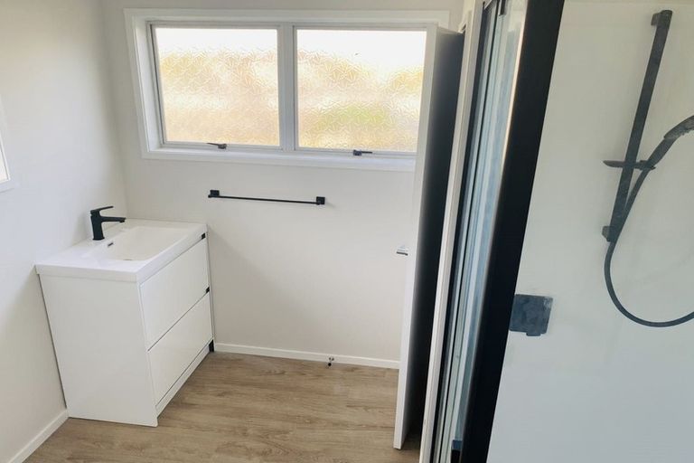 Photo of property in 281 One Tree Point Road, One Tree Point, 0118