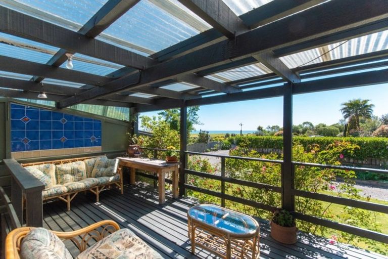 Photo of property in 24 Wellwood Terrace, Te Awanga, 4102