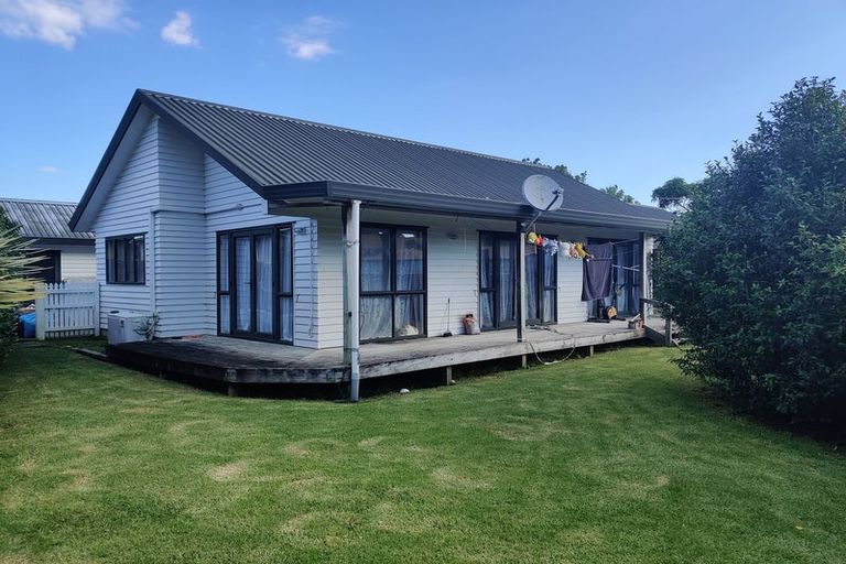 Photo of property in 4 Lendenfeld Drive, Papatoetoe, Auckland, 2025