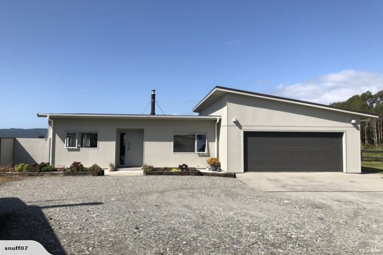 Photo of property in 373 Woodstock-rimu Road, Ruatapu, Hokitika, 7883