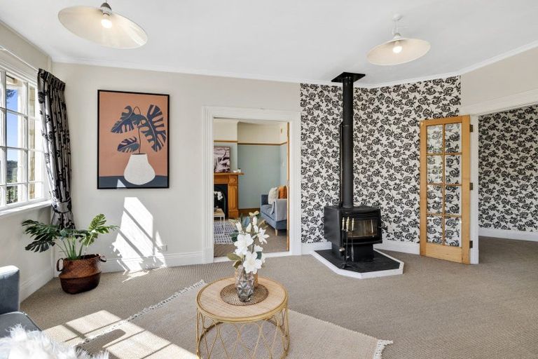 Photo of property in 28 Argyle Street, Mornington, Dunedin, 9011