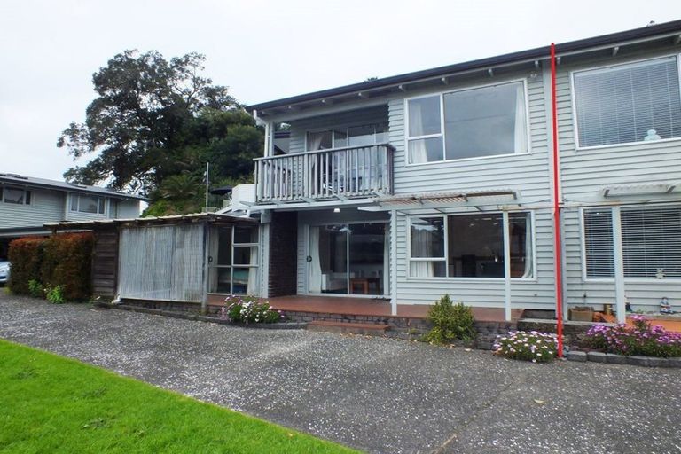 Photo of property in 2/4 Arkles Strand, Arkles Bay, Whangaparaoa, 0932