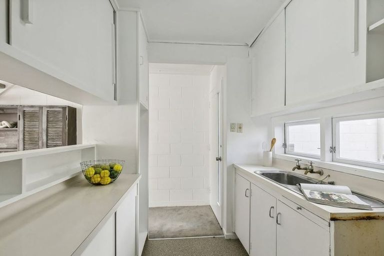 Photo of property in Paddington Apartments, 10/15 Mckinley Crescent, Brooklyn, Wellington, 6021