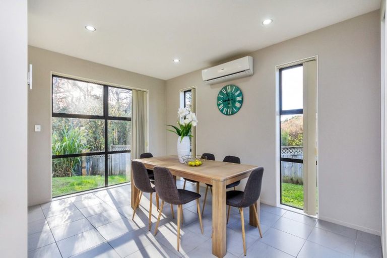 Photo of property in 37 Cartmel Avenue, Massey, Auckland, 0614