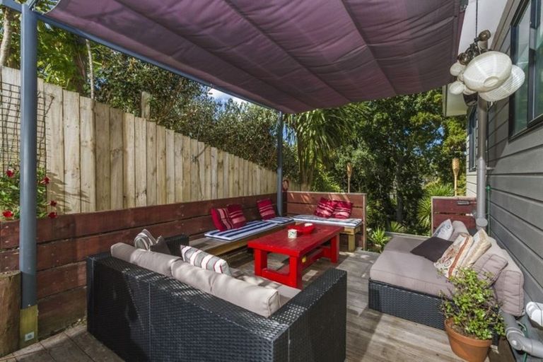 Photo of property in 2/23 Birchfield Road, Hauraki, Auckland, 0622