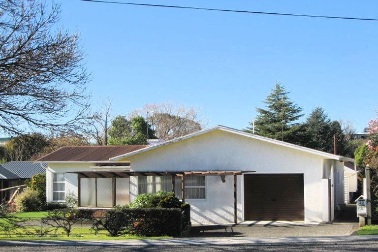 Photo of property in 23 Lucknow Road, Havelock North, 4130