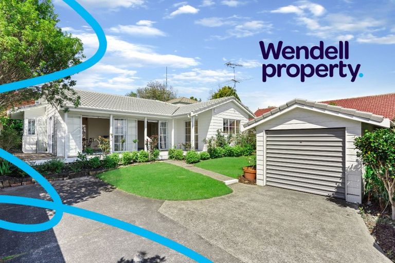 Photo of property in 2/25 College Road, Northcote, Auckland, 0627