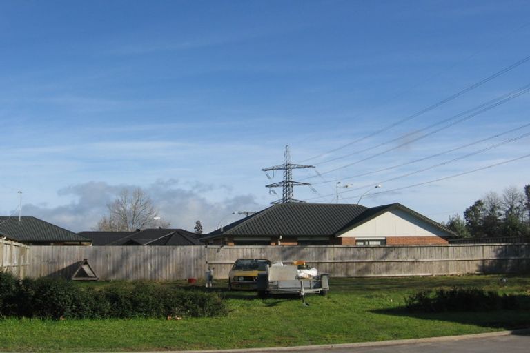 Photo of property in 10 Chancery Close, Hamilton East, Hamilton, 3216