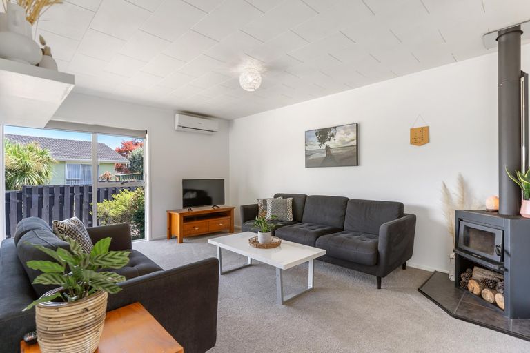 Photo of property in 1/81 Archmillen Avenue, Pakuranga Heights, Auckland, 2010