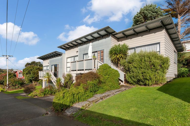 Photo of property in 79c Verbena Road, Birkdale, Auckland, 0626