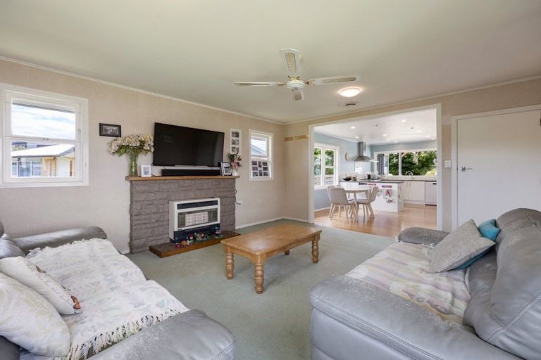 Photo of property in 10 Paulette Place, Queenwood, Hamilton, 3210