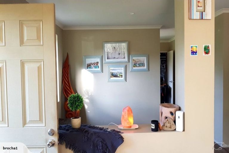 Photo of property in 26a Kinleith Way, Albany, Auckland, 0632