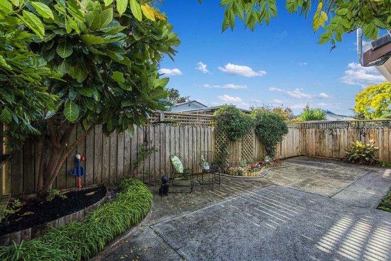 Photo of property in 2/244 Fairway Drive, Te Kamo, Whangarei, 0112