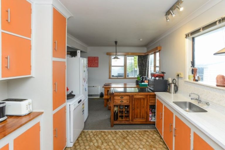 Photo of property in 12 Ireland Place, Pirimai, Napier, 4112