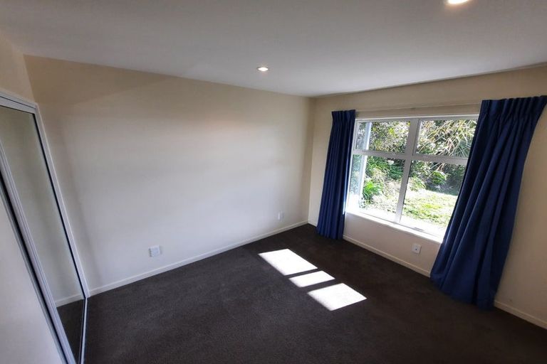 Photo of property in 42 Moncks Spur Road, Redcliffs, Christchurch, 8081