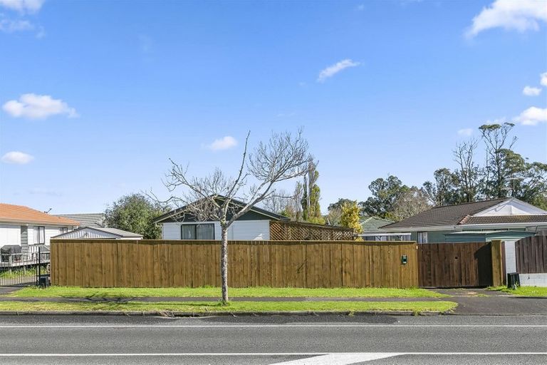 Photo of property in 200 Waitemata Drive, Ranui, Auckland, 0612