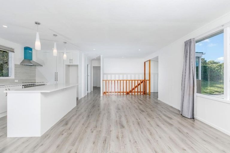 Photo of property in 606 Glenfield Road, Bayview, Auckland, 0629