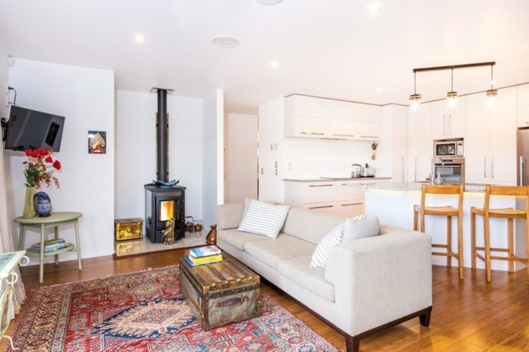 Photo of property in 94 Lisland Drive, Kinloch, Taupo, 3377