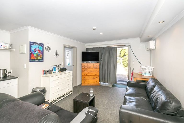 Photo of property in 6 Littler Place, Hamilton East, Hamilton, 3216