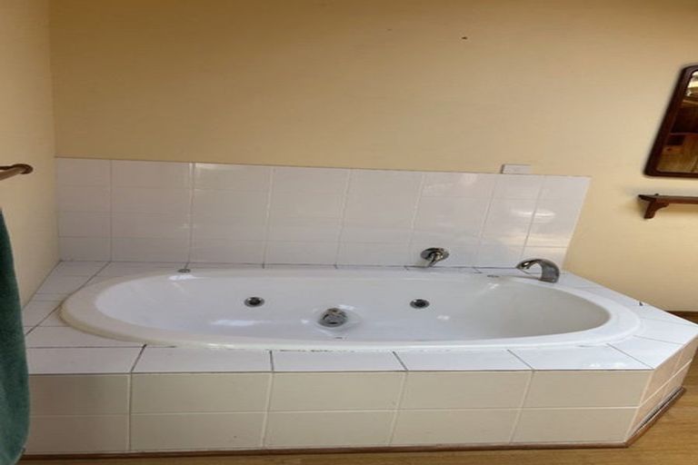 Photo of property in 32a Main Street, Hospital Hill, Napier, 4110